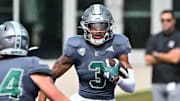 Former Eastern Michigan defensive back Quentavius Scandrett returns interception during 2024 season