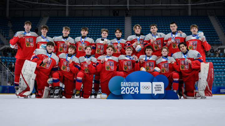 Jan 31, 2024; Gangwon-do, KOR; Team Czech Republic pose with their silver medals during the victory ceremony after losing to (USA) in the Ice Hockey Men s 6-on-6 Tournament Gold Medal Game at the Gangneung Hockey Centre. The Winter Youth Olympic Games, Gangwon, South Korea, Wednesday 31 January 2024. Mandatory Credit: OIS/Joe Marklund-USA TODAY Sports