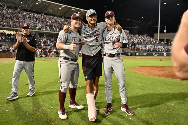 Texas A&M celebrates after sweeping Oregon in the Bryan-College Station Super Regional series at Olsen Field, Blue Bell Park.