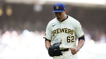 Los Angeles Dodgers v Milwaukee Brewers