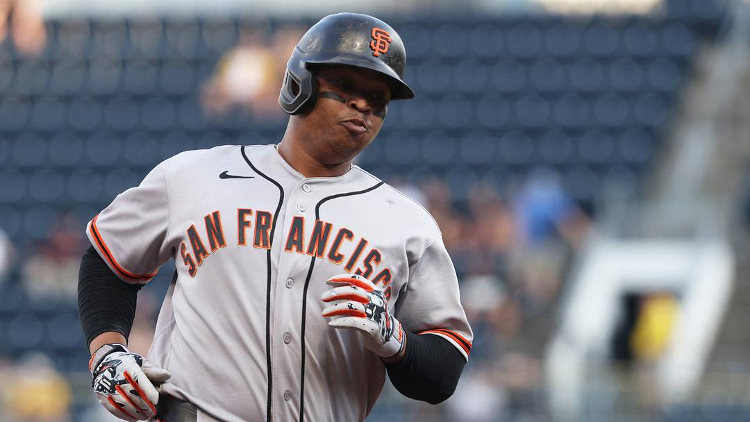 San Francisco Giants first baseman Rafael Devers (16) Credit: Charles LeClaire-Imagn Images San Francisco Giants first baseman Rafael Devers (16) Credit: Charles LeClaire-Imagn Images