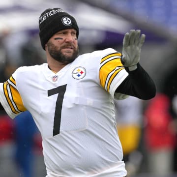 Jan 9, 2022; Baltimore, Maryland, USA; Pittsburgh Steelers quarterback Ben Roethlisberger (7) warms up prior to the game against the Baltimore Ravens at M&T Bank Stadium. Mandatory Credit: Mitch Stringer-USA TODAY Sports