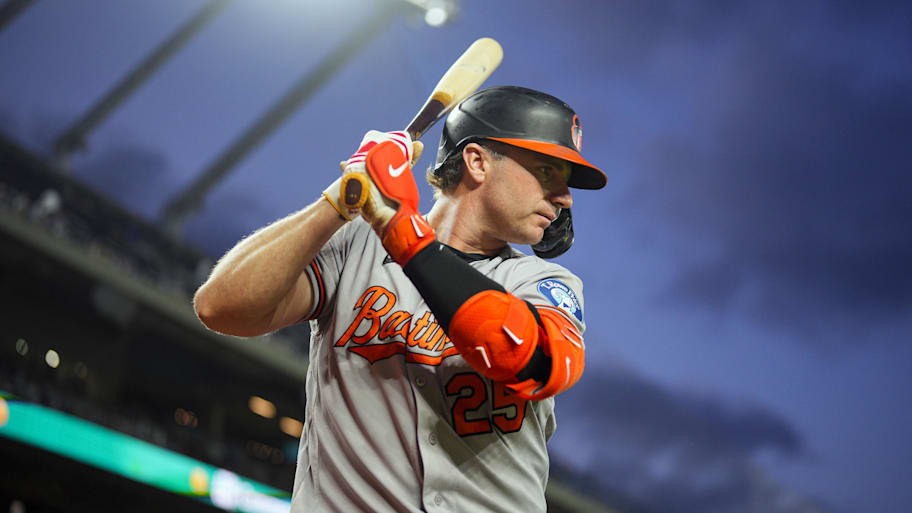 altimore Orioles designated hitter Pete Alonso (25) gets ready to bat