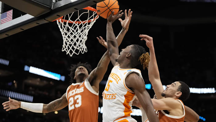 March 23, 2024, Charlotte, NC, USA; Tennessee Volunteers guard Jahmai Mashack (15) and Texas