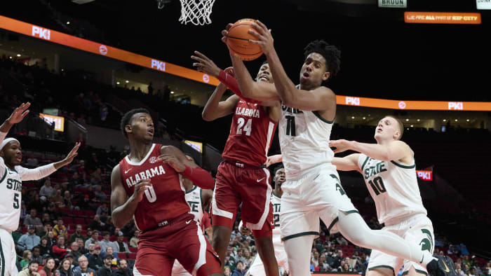 Nov 24, 2022; Portland, Oregon, USA;  Michigan State Spartans guard A.J. Hoggard (11) and Alabama