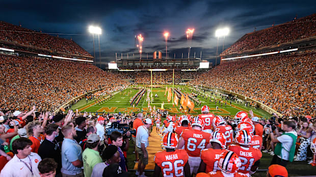 EA Sports rankings for college football's 10 best stadiums