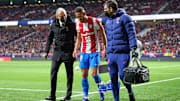 Atacante torceu o joelho e deve desfalcar o Atlético de Madrid por tempo indeterminado