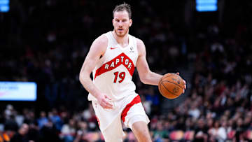 Jakob Poeltl podría ser cambiado de Raptors a Lakers