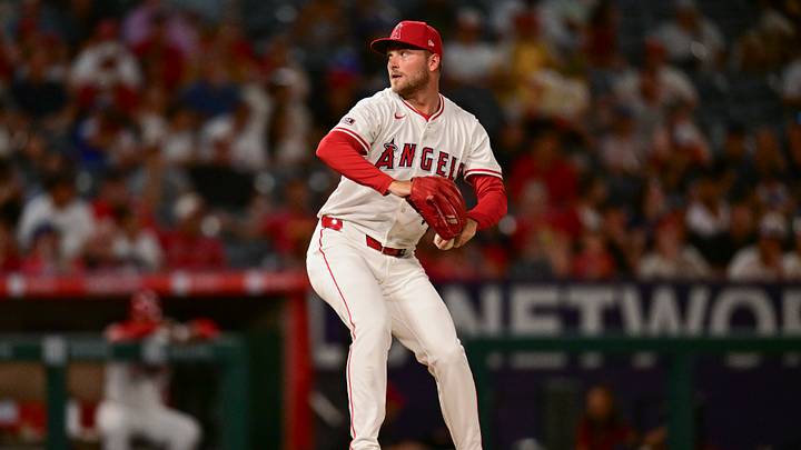 Cincinnati Reds v Los Angeles Angels
