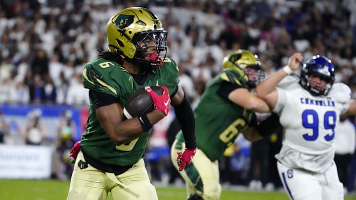 Basha running back Noah Roberts (6) runs against Chandler during the Open state championship at Mountain America Stadium in Tempe on Dec. 6, 2025.