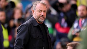 Hansi Flick devrait enregistrer l'arrivée d'un renfort de poids dans son secteur défensif. Hansi Flick devrait enregistrer l'arrivée d'un renfort de poids dans son secteur défensif.