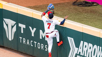 Braves outfielder Jurickson Profar leaps for a sensational, home run-saving catch against the Miami Marlins - August 9, 2025 
