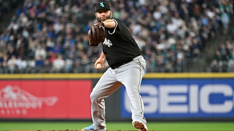 Chicago White Sox v Seattle Mariners