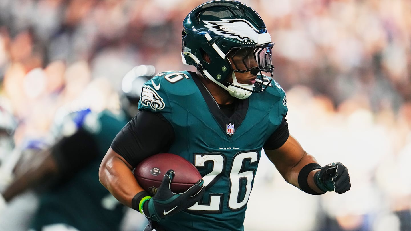 薩奎恩巴克利 (Saquon Barkley) 超越勒肖恩麥考伊 (LeSean McCoy)，樹立了老鷹隊的新標準