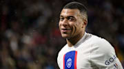 Kylian Mbappé est dans la vidéo.