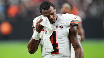 Cleveland Browns v Las Vegas Raiders