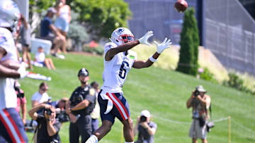 Jul 28, 2025; Foxborough, MA, USA; New England Patriots wide receiver Javon Baker (6) makes a catch during training camp at Gillette Stadium. Mandatory Credit: Eric Canha-Imagn Images