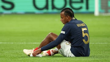 Jules Koundé ficou apenas 23 minutos em campo na partida diante da Áustria, pela Nations League