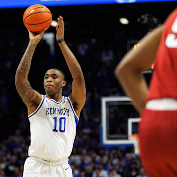 Feb 1, 2025; Lexington, Kentucky, USA; Kentucky Wildcats forward Brandon Garrison (10) shoots the ball during the second half against the Arkansas Razorbacks at Rupp Arena at Central Bank Center. Mandatory Credit: Jordan Prather-Imagn Images