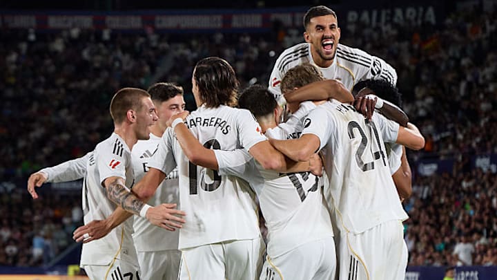 Real Madrid capitalized on Barcelona’s latest defeat. Real Madrid capitalized on Barcelona’s latest defeat.