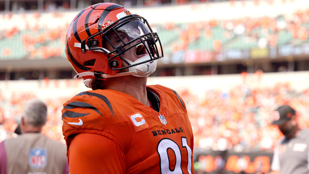 Sep 14, 2025; Cincinnati, Ohio, USA;  Cincinnati Bengals defensive end Trey Hendrickson (91) celebrates the win after the game against the Jacksonville Jaguars at Paycor Stadium. Mandatory Credit: Joseph Maiorana-Imagn Images