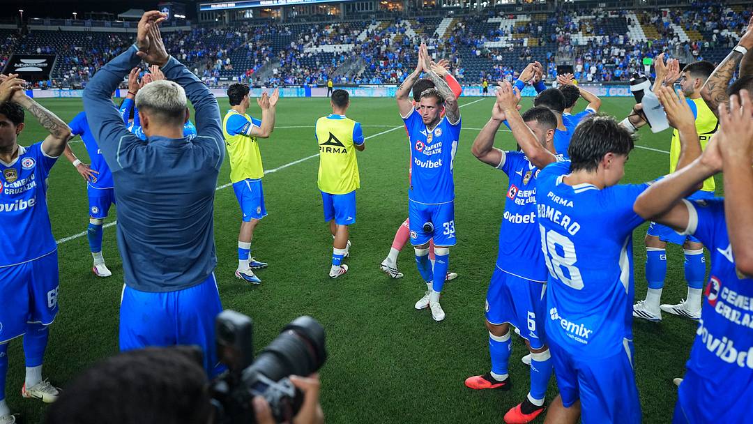 Cruz Azul aplaude al público que lo alentó en el Subaru Park