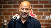 Alex Cora buscará llegar a la postemporada en 2025