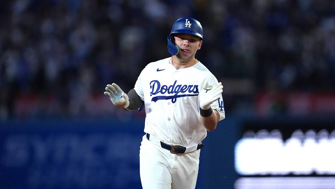 Apr 15, 2026; Los Angeles, California, USA; Los Angeles Dodgers designated hitter Dalton Rushing runs the bases after hitting a grand slam home run in the eighth inning against the New York Mets at Dodger Stadium. Mandatory Credit: Kirby Lee-Imagn Images