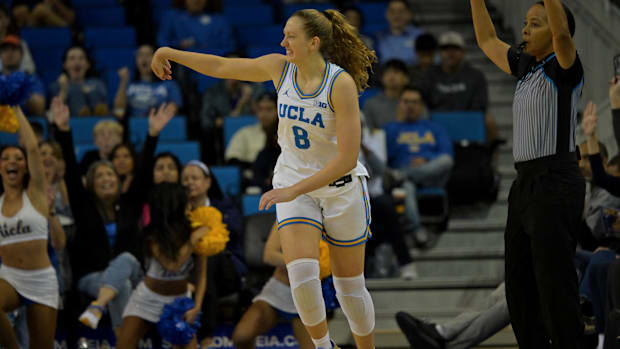 Dec. 7, 2025; UCLA v. Oregon. Mandatory Credit: Jayne Kamin-Oncea-Imagn Images