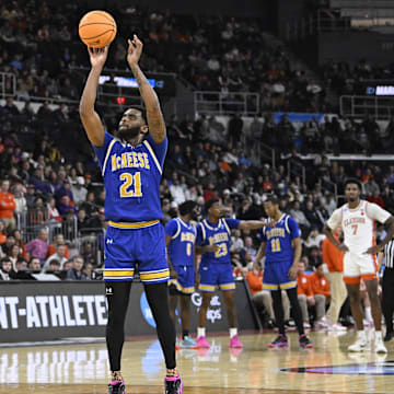 Memphis Tigers guard Sincere Parker, a McNeese State transfer, has been charged with aggravated assault.
