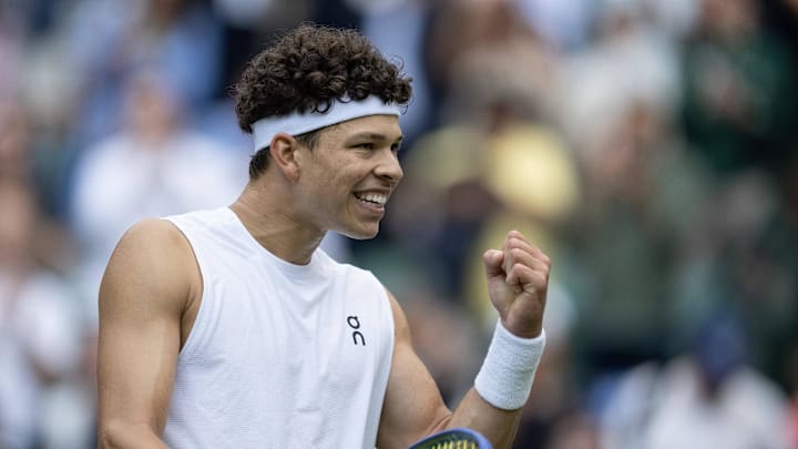 Ben Shelton beat Lorenzo Sonego to advance to the Wimbledon quarterfinals. Ben Shelton beat Lorenzo Sonego to advance to the Wimbledon quarterfinals.