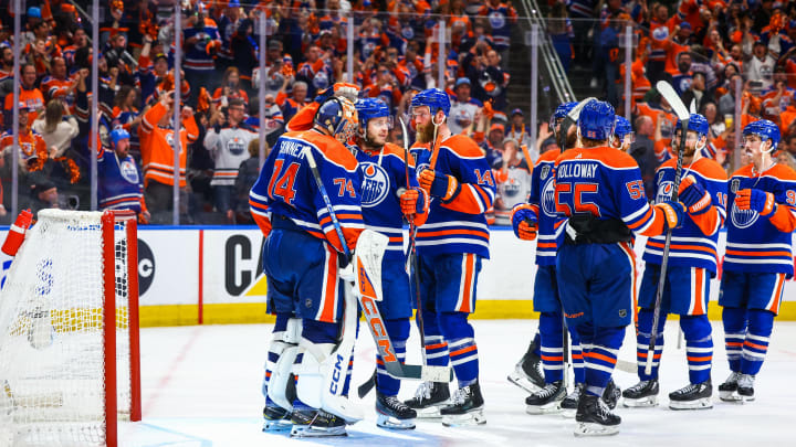 Edmonton Oilers goaltender Stuart Skinner (74)