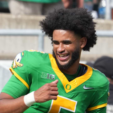 oregon ducks indiana hoosiers nfl scouts football dan lanning autzen stadium dante moore bryce boettcher kenyon sadiq big ten conference