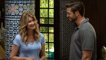 Lonely Planet. (L-R) Laura Dern as Katherine Loewe and Liam Hemsworth as Owen Brophy in Lonely Planet. Cr. Hilary Bronwyn Gayle/Netflix © 2024
