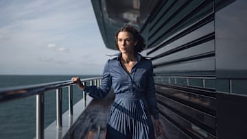 The Woman in Cabin 10. Keira Knightley as Lo in The Woman in Cabin 10. Cr. Parisa Taghizadeh/Netflix © 2025