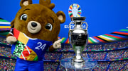 TOPSHOT-FBL-EURO-2024-TROPHY