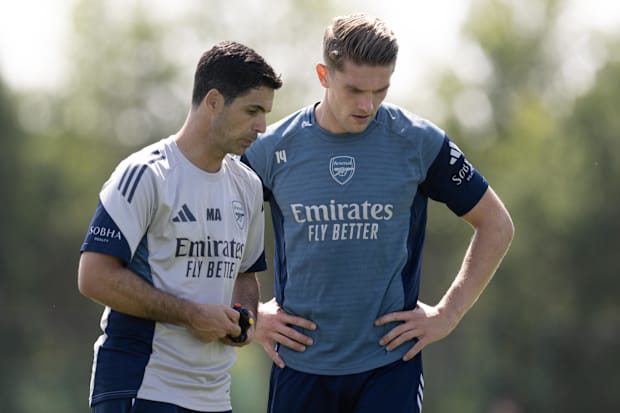 มิเกล อาร์เตต้า, วิคเตอร์ เยอเคเรส