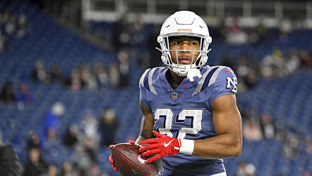 Week 12 Fantasy Football Must-Start Running Back: TreVeyon Henderson, New England Patriot