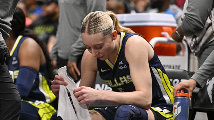 Paige Bueckers during the game between the Dallas Wings and the Indiana Fever.
