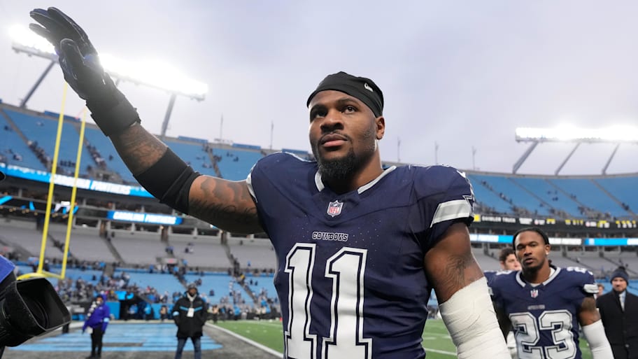 The average annual value on Micah Parsons’s contract will have to start with a four, and the guarantees will have to be well into nine figures for the Cowboys' star. | Bob Donnan-Imagn Images