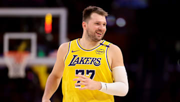 Houston Rockets v Los Angeles Lakers