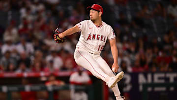 Cincinnati Reds v Los Angeles Angels