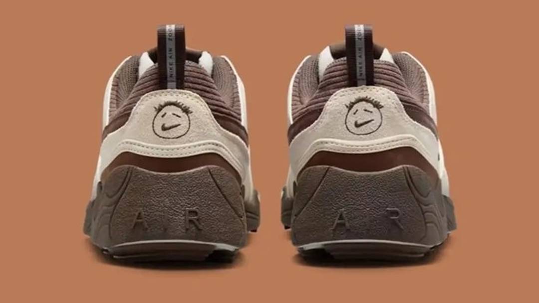 The Nike Zoom Field Jaxx "Leche Blue" colorway is marked down online. The Nike Zoom Field Jaxx "Leche Blue" colorway is marked down online.