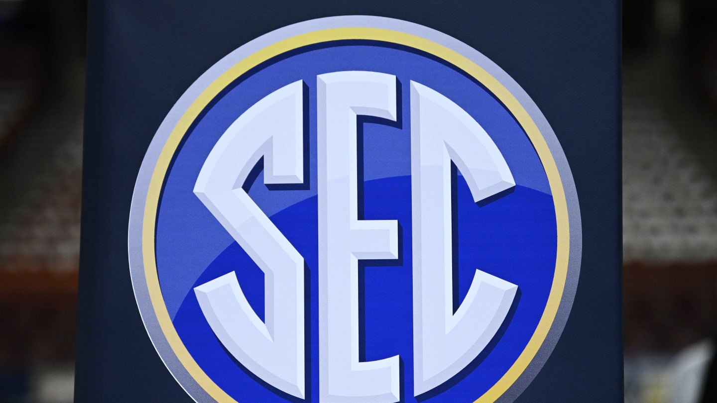 試合当日は、SEC の町の近くにあるこの必見の観光地に立ち寄ってください