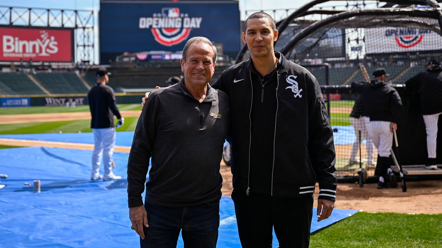 Chicago White Sox TV broadcaster has started a feud with a local radio station - Vimarsana News