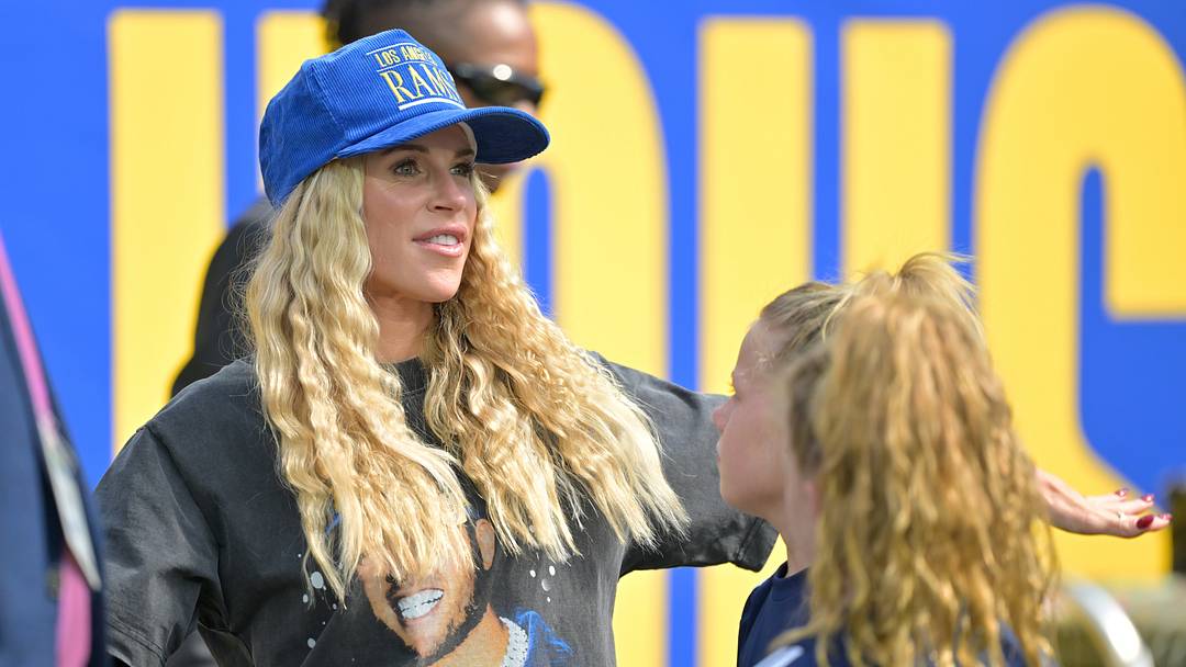 Oct 18, 2026; Inglewood, California, USA;  Kelly Stafford before the game between Arizona Cardinals and Los Angeles Rams at SoFi Stadium.  Mandatory Credit: Jayne Kamin-Oncea-Imagn Images