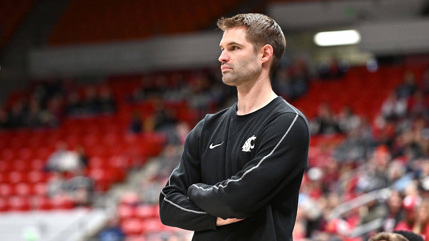 Washington State Men Add Veteran Spanish Guard Adria Rodriguez