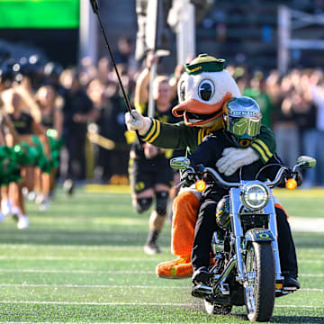 Oregon Ducks mascot The Duck will be present at this week’s ‘College GameDay’ 