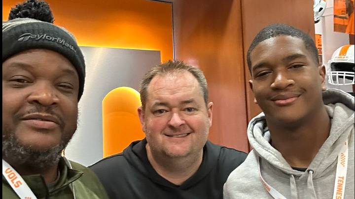 Rodney Edge Rodney Dunham Names Finalists, Includes Tennessee Football