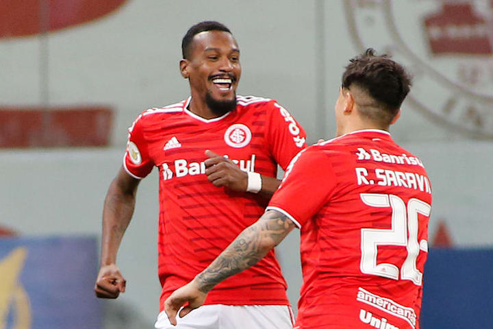 Edenilson Volante Internacional Seleção 32ª rodada Campeonato Brasileiro